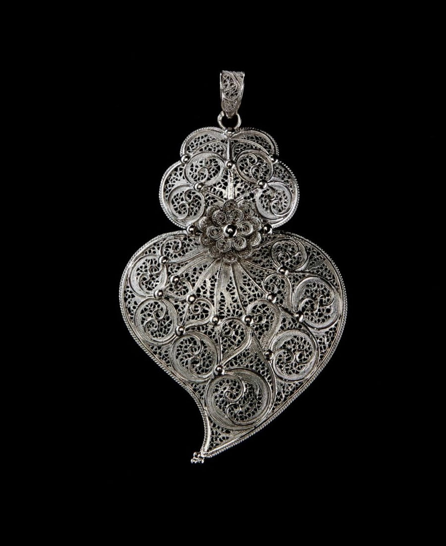 Handmade Pendant | sterling silver protected with rhodium | 3.15 inches (8cms) high x 1.97 inches (5cms) width 